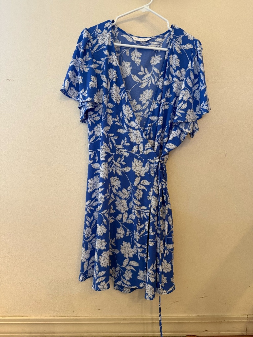 Lauren Conrad Floral Blue Wrap Dress with Short Ruffle Sleeve Women’s Size XXL